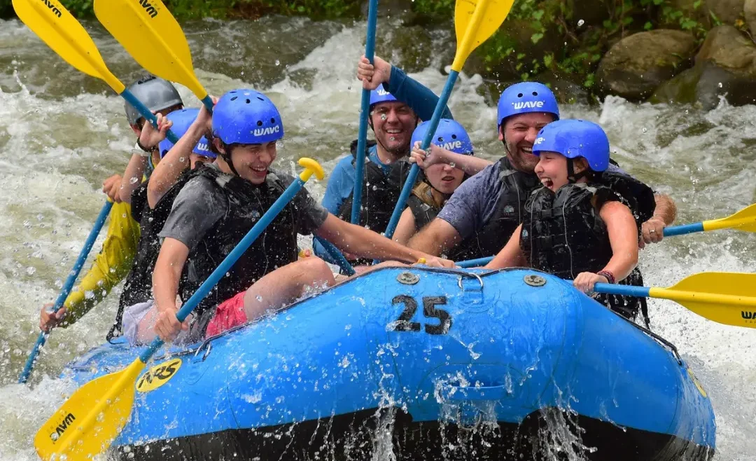 White Water Rafting Costa Rica: Adventures in La Fortuna